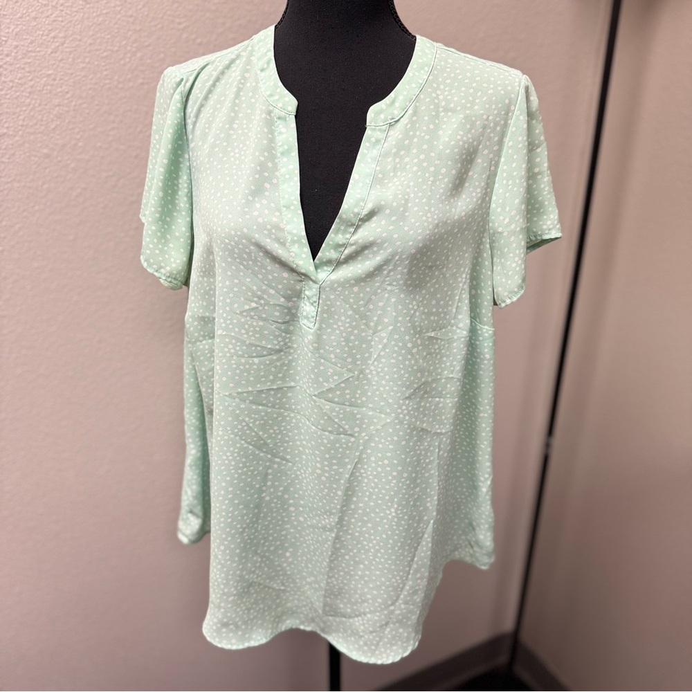 Torrid Mint Green Polka Dot Women's Top. Size 00 (Large/XL)
